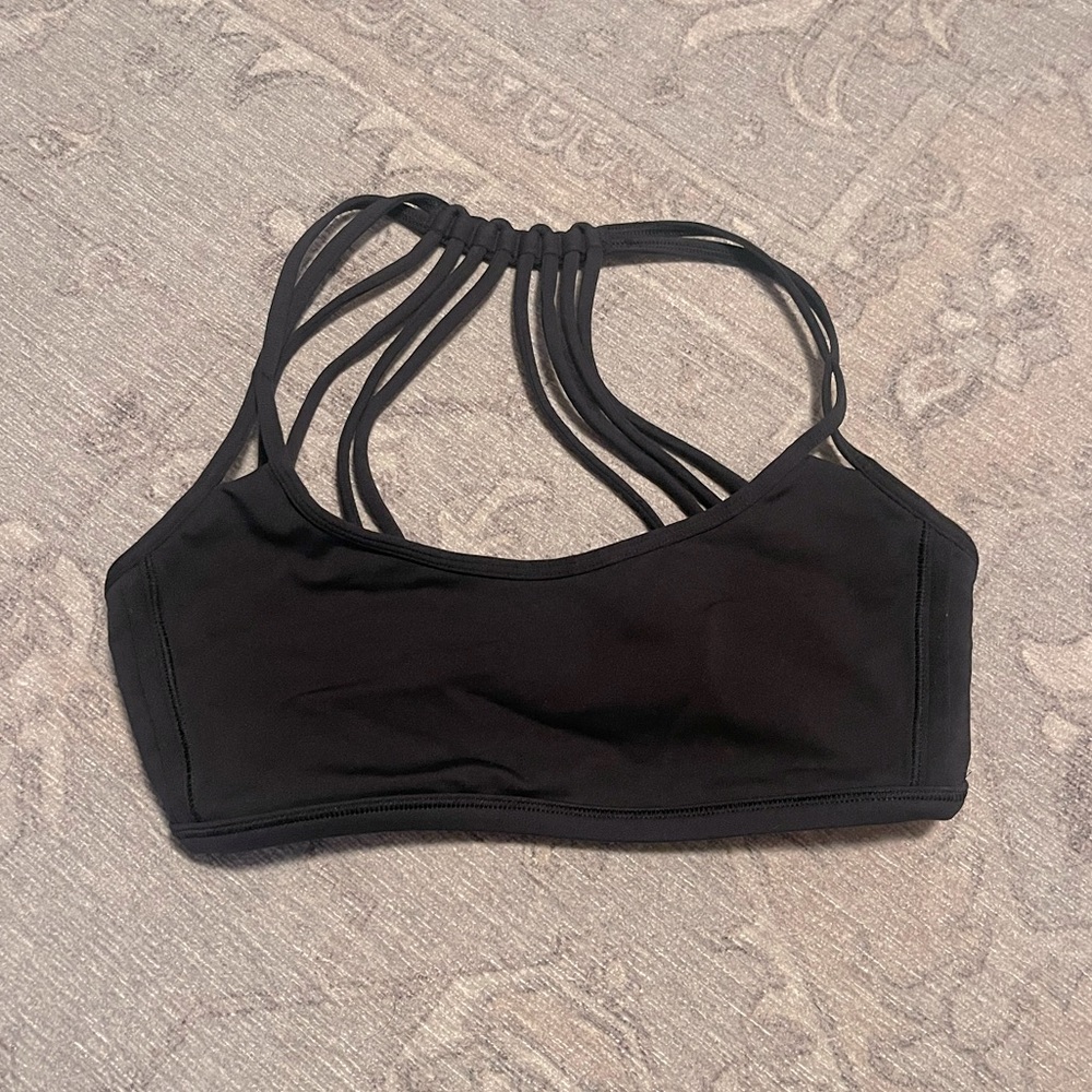 Lululemon Free to be Wild Bra - Black - Size 4